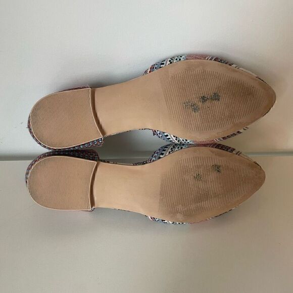 ISAAC MIZRAHI Pointy Toe Flats Womens Size 8 Canvas Stripe Aztec Boho Sandals - Picture 8 of 9